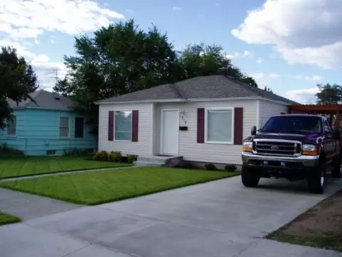 1317 E Hoffman, Spokane, WA 99207 photo 1
