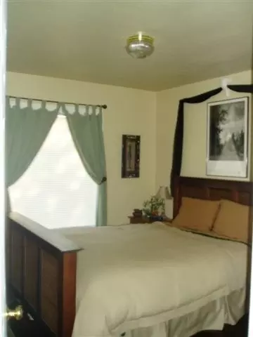 1317 E Hoffman, Spokane, WA 99207 photo 5