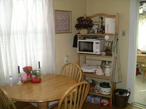 2002 E Hoffman Ave, Spokane, WA 99207 photo 3