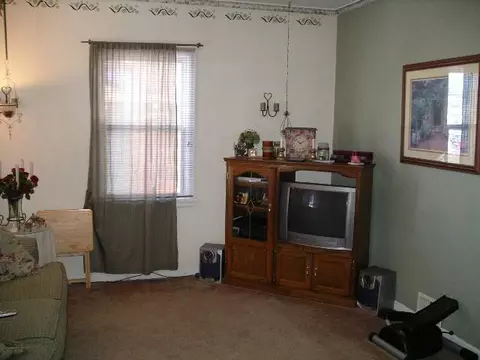 2002 E Hoffman Ave, Spokane, WA 99207 photo 2