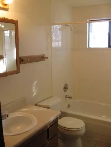1010 E Central, Spokane, WA 99207 photo 6