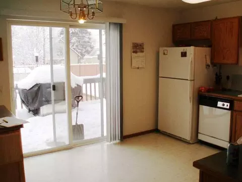 1126 E Crown, Spokane, WA 99207 photo 4