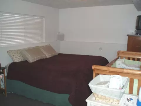 1126 E Crown, Spokane, WA 99207 photo 5