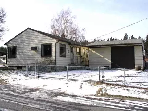 3227 E 20th, Spokane, WA 99223 photo 2