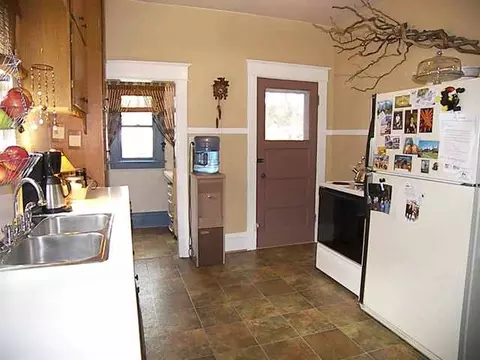 433 E 27th, Spokane, WA 99203 photo 2