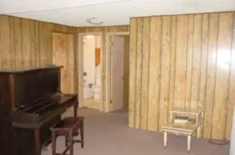 548 E Sanson, Spokane, WA 99207 photo 3