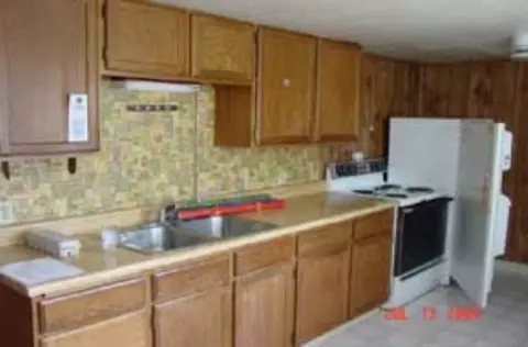 548 E Sanson, Spokane, WA 99207 photo 2