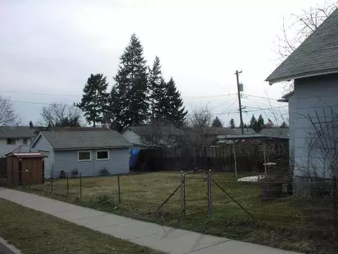 2424 E Gordon, Spokane, WA 99207 photo 3