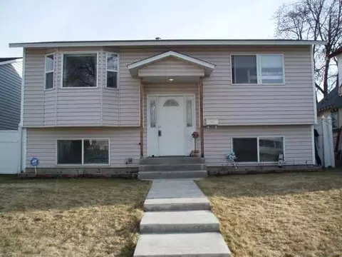 1122 E Crown, Spokane, WA 99207 photo 1