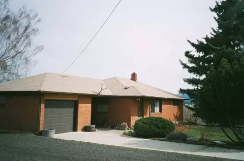 8903 E Greenbluff Rd, Colbert, WA 99005 photo 1