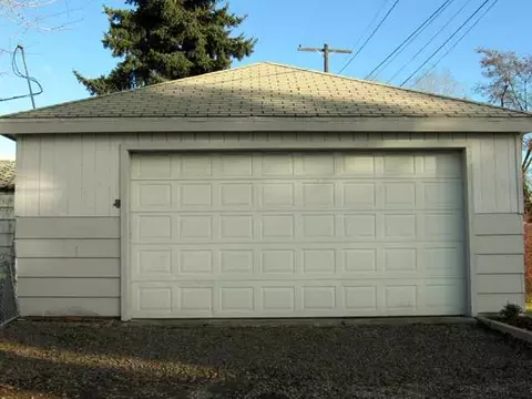 2104 E Heroy, Spokane, WA 99207 photo 2
