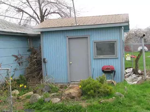 2722 E Sharp Ave, Spokane, WA 99202 photo 3