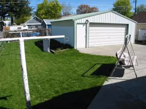 1907 E Hoffman Ave, Spokane, WA 99207 photo 2