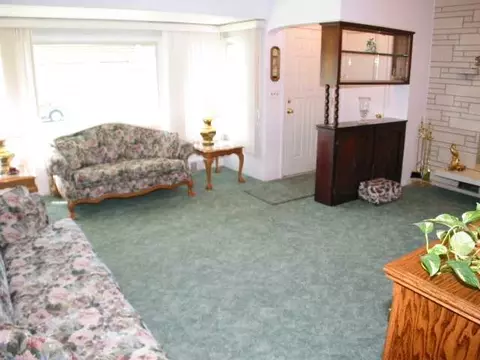 1907 E Hoffman Ave, Spokane, WA 99207 photo 4