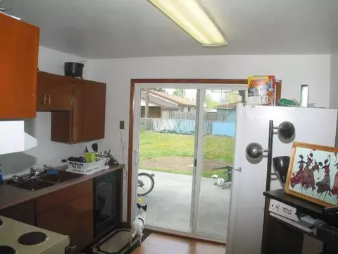 1107 E Sanson, Spokane, WA 99207 photo 5