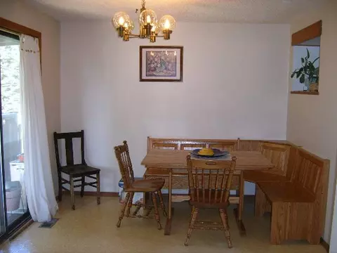 715 E Cascade Pl, Spokane, WA 99208 photo 3