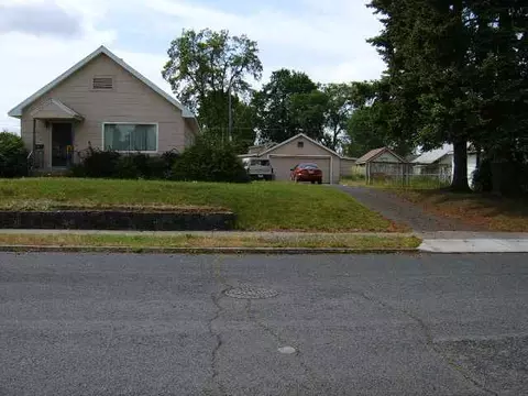 904 Everett, Spokane, WA 99207 photo 1