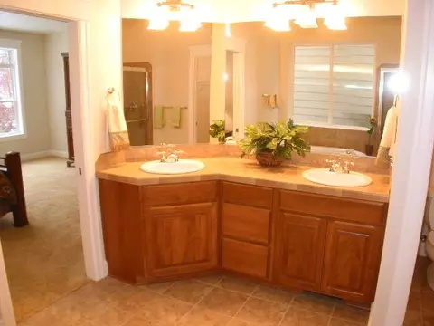 2125 E Overbluff Rd, Spokane, WA 99203 photo 7