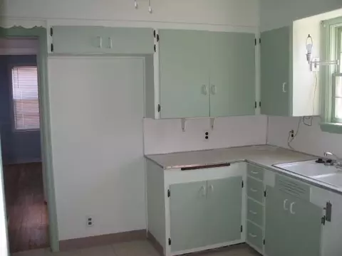 34 E Hoffman, Spokane, WA 99207 photo 4