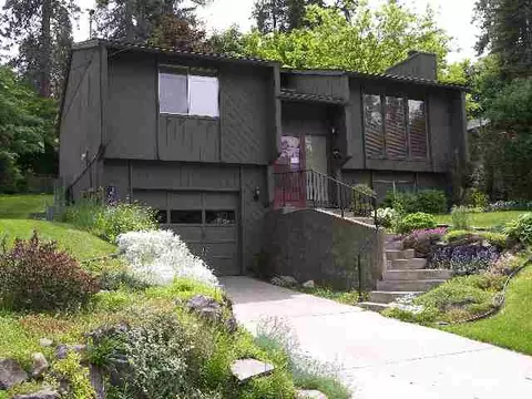 952 E 19th, Spokane, WA 99203 photo 1