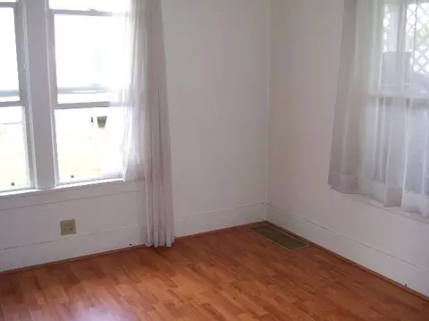 917 E Crown, Spokane, WA 99207 photo 3
