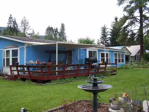 323 Riverview Dr, Cusick, WA 99119 photo 3