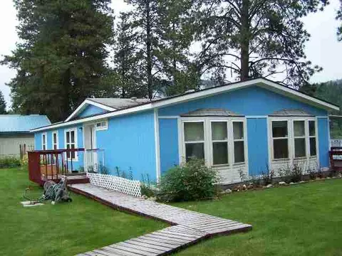323 Riverview Dr, Cusick, WA 99119 photo 1
