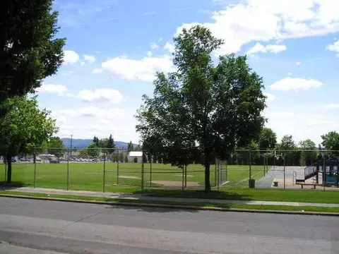 907 E Providence, Spokane, WA 99207 photo 2