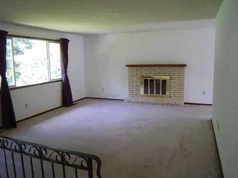 1232 E 34th St, Spokane, WA 99203 photo 2