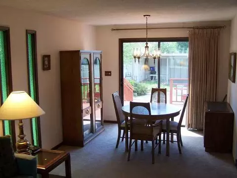 1106 E Sanson, Spokane, WA 99207 photo 3