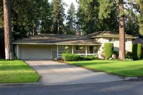 1916 E 36th, Spokane, WA 99203 photo 1