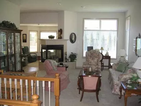 820 E Huron, Spokane, WA 99208 photo 2