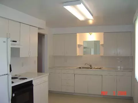 1827 E Longfellow, Spokane, WA 99207 photo 3