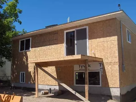 412 E Crown, Spokane, WA 99207 photo 2