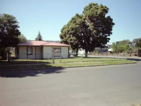 2604 E Pacific, Spokane, WA 99202 photo 1