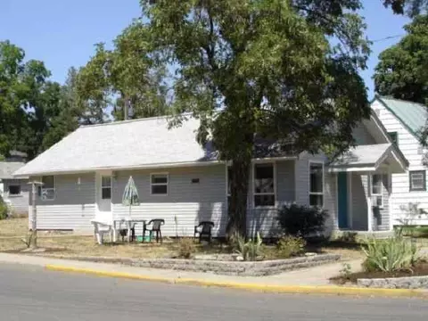 4 3rd, Cheney, WA 99004 photo 2