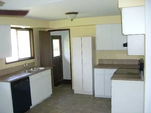 12809 E 31st, Spokane Valley, WA 99216 photo 2