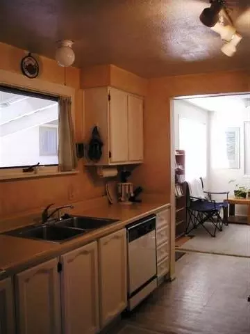 1124 E 40th, Spokane, WA 99203 photo 4