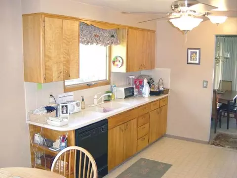 10104 E 18th Ave, Spokane Valley, WA 99206 photo 4