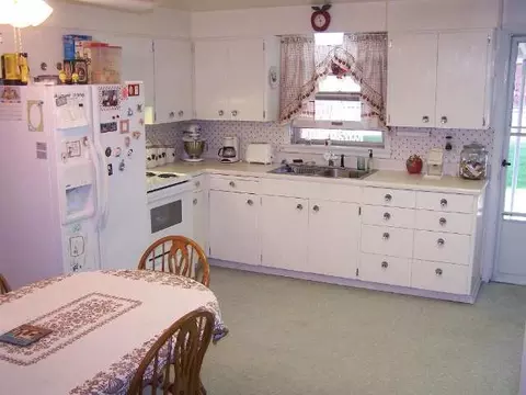 1227 E Central, Spokane, WA 99208 photo 2