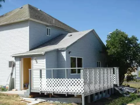 410 E 5th St, Spangle, WA 99031 photo 4