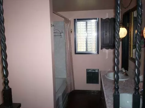 2111 E Joseph, Spokane, WA 99207 photo 5