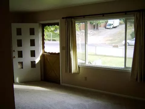 3827 E 12, Spokane, WA 99202 photo 3
