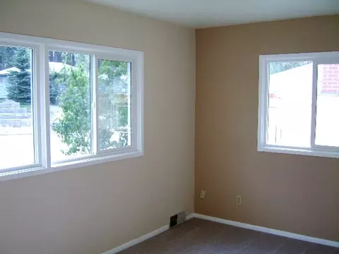 3827 E 12, Spokane, WA 99202 photo 5