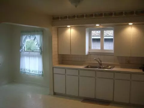 2217 E 4th, Spokane, WA 99202 photo 2