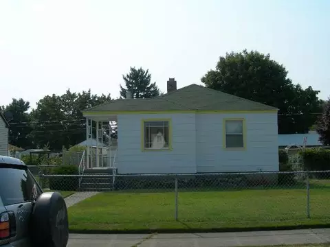1024 E Hoffman, Spokane, WA 99207 photo 2