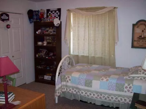 561 Everett, Spokane, WA 99207 photo 7