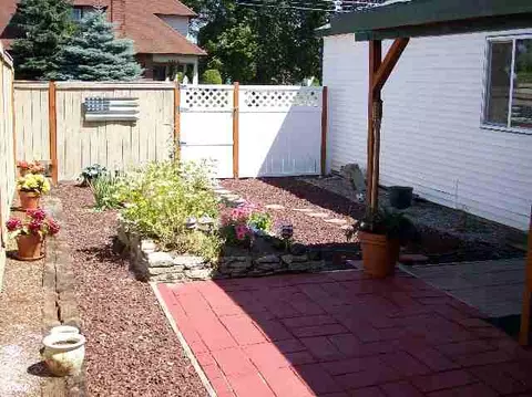 561 Everett, Spokane, WA 99207 photo 9