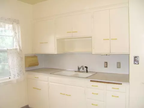 718 E 39th, Spokane, WA 99203 photo 4