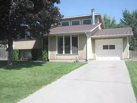520 E Shenandoah Dr, Spokane, WA 99208 photo 1